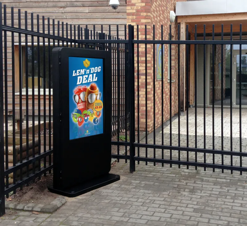 Outdoor Freestanding Images (2).webp