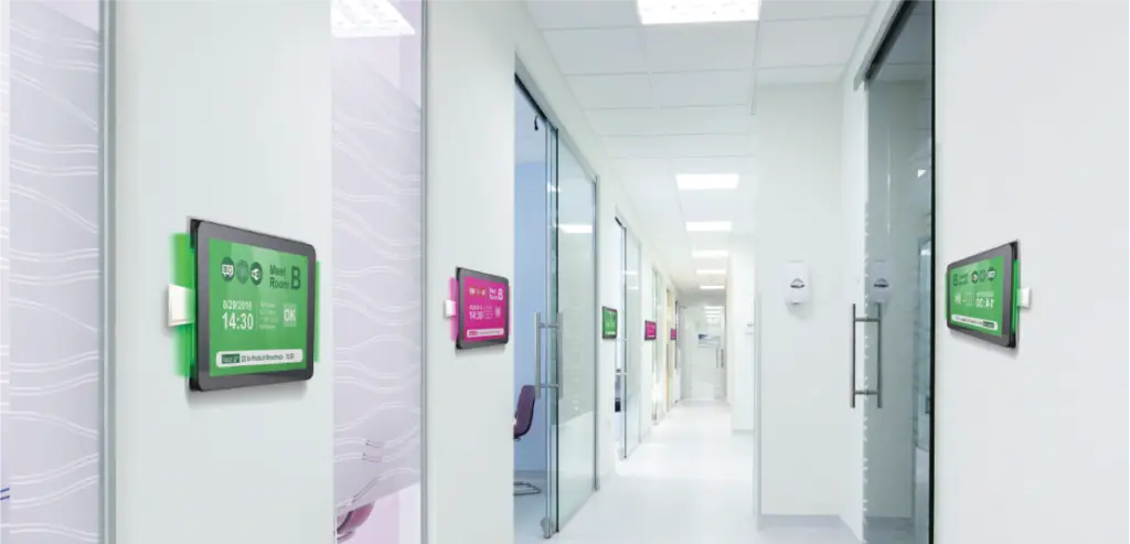 PNF-101 Meetingrooms.webp