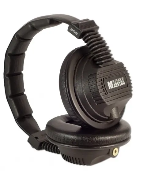 GermanMaestro, GMP 8.35 MOBILE - stereo-headphone, yarn braided cable 1.5m removable, jack-plug 3.5mm, circumaural leather-like earpads, 2 x 35 Ω, sales box 